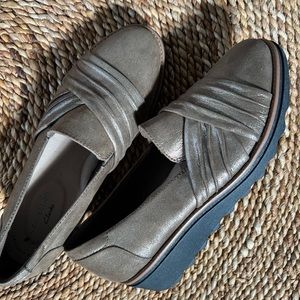 Clarks women’s slip on - pewter - 7m